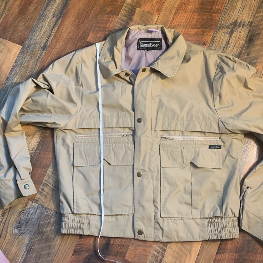 Large tan zippered/button lined lightweight jacket in box 17 - Picture 7 of 8